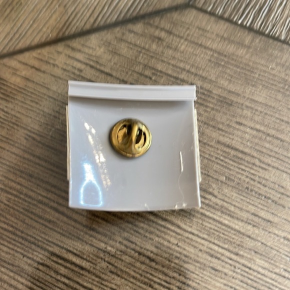 Vintage Interlocking Heart Grey Rhinestone Pin - Picture 11 of 16